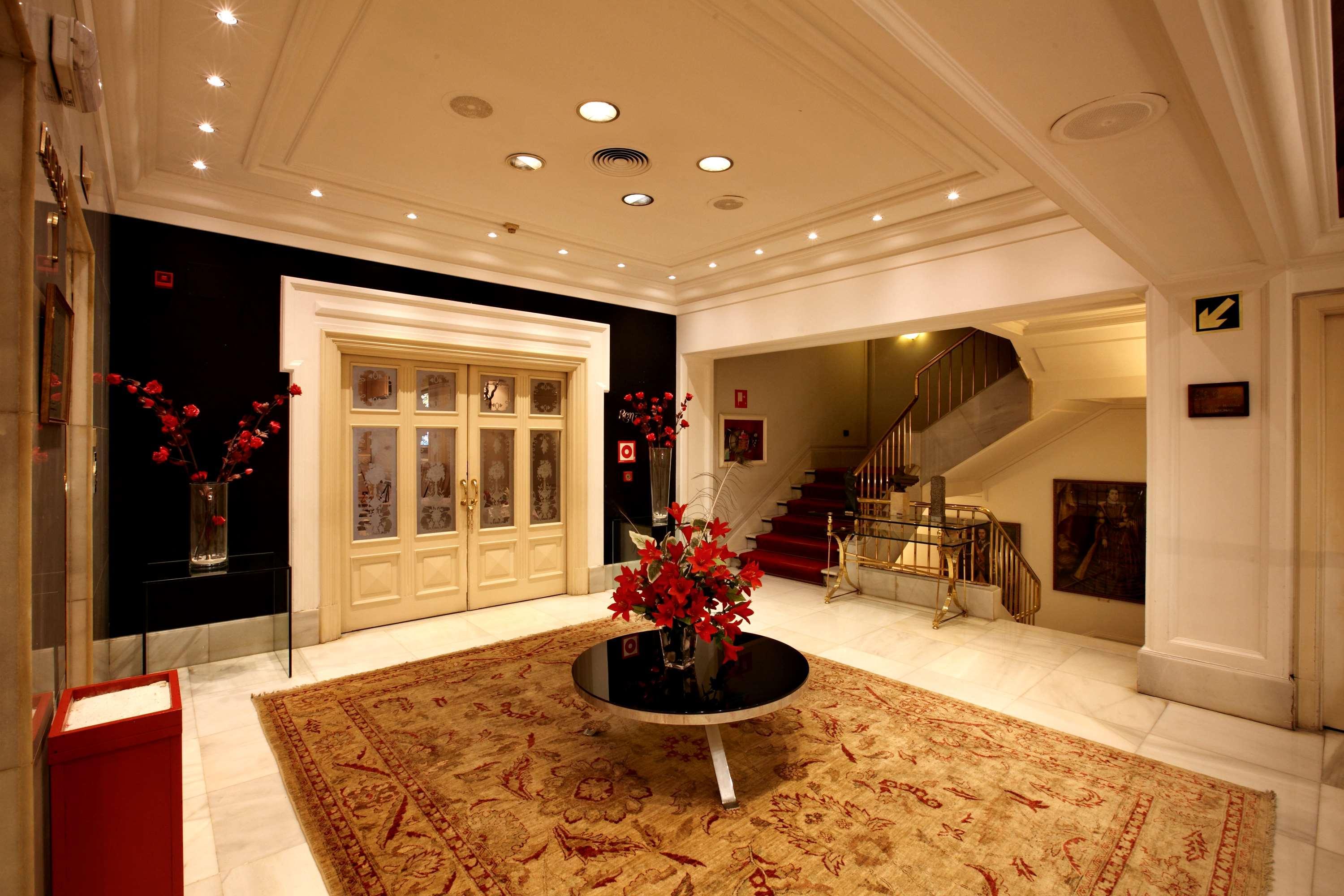 호텔 로페스 데 하로 빌바오 외부 사진 The lobby of the hotel